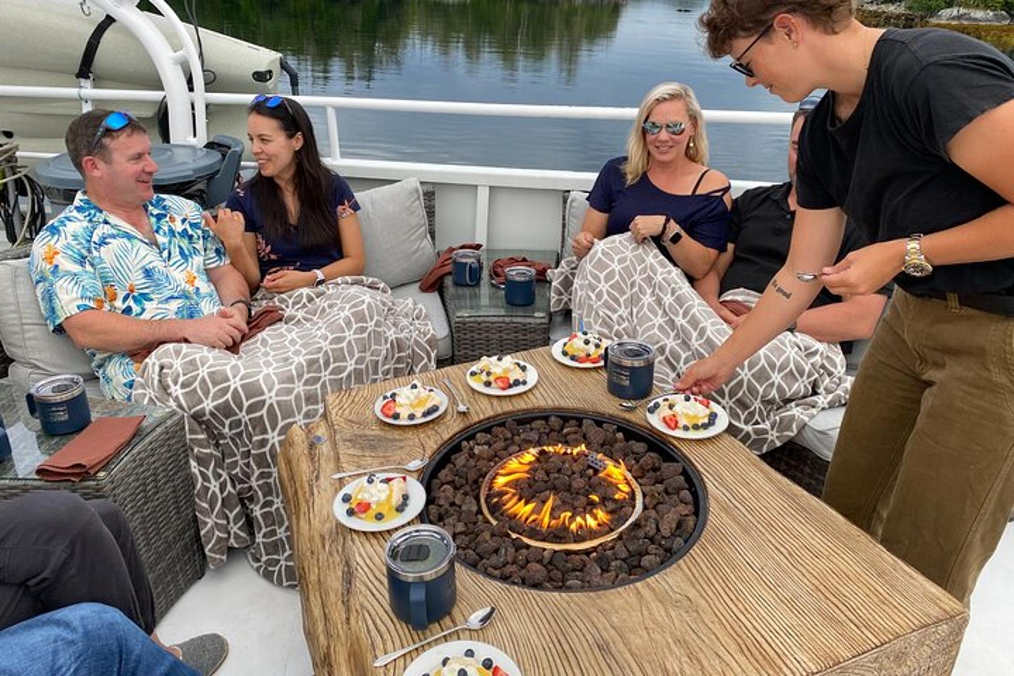 Sitka Dinner Cruise and Eco Tour - Image 3