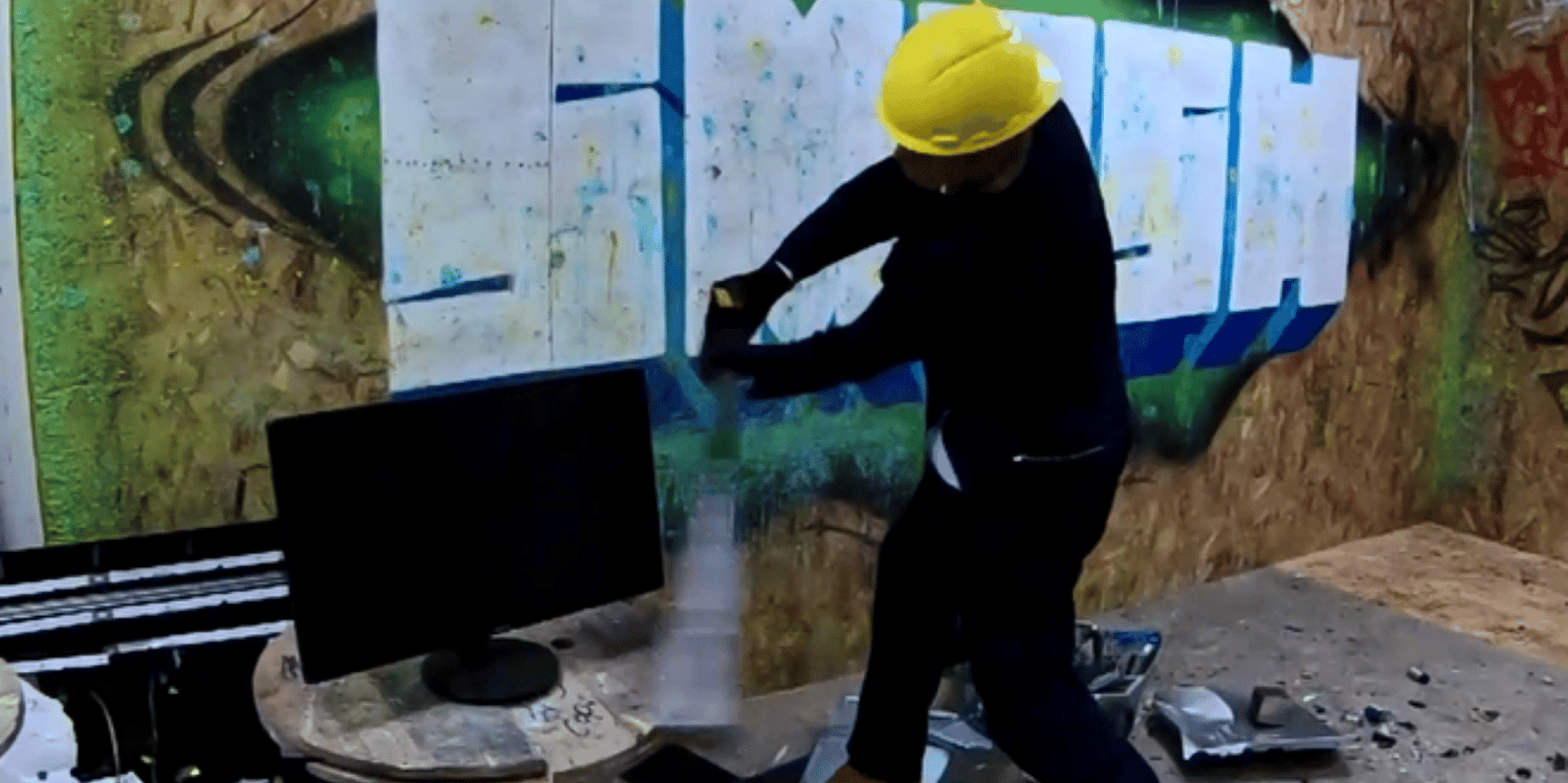 Sacramento Rage Room Experience in Citrus Heights - Image 2