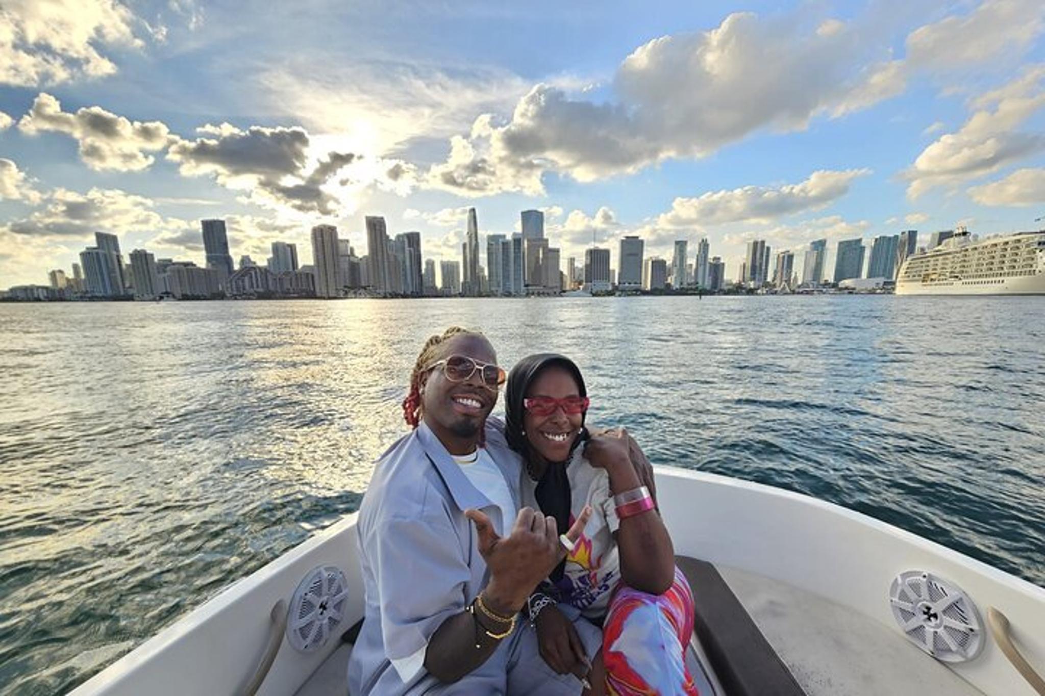 Miami Shared Boat Tour 2 hr - Image 3