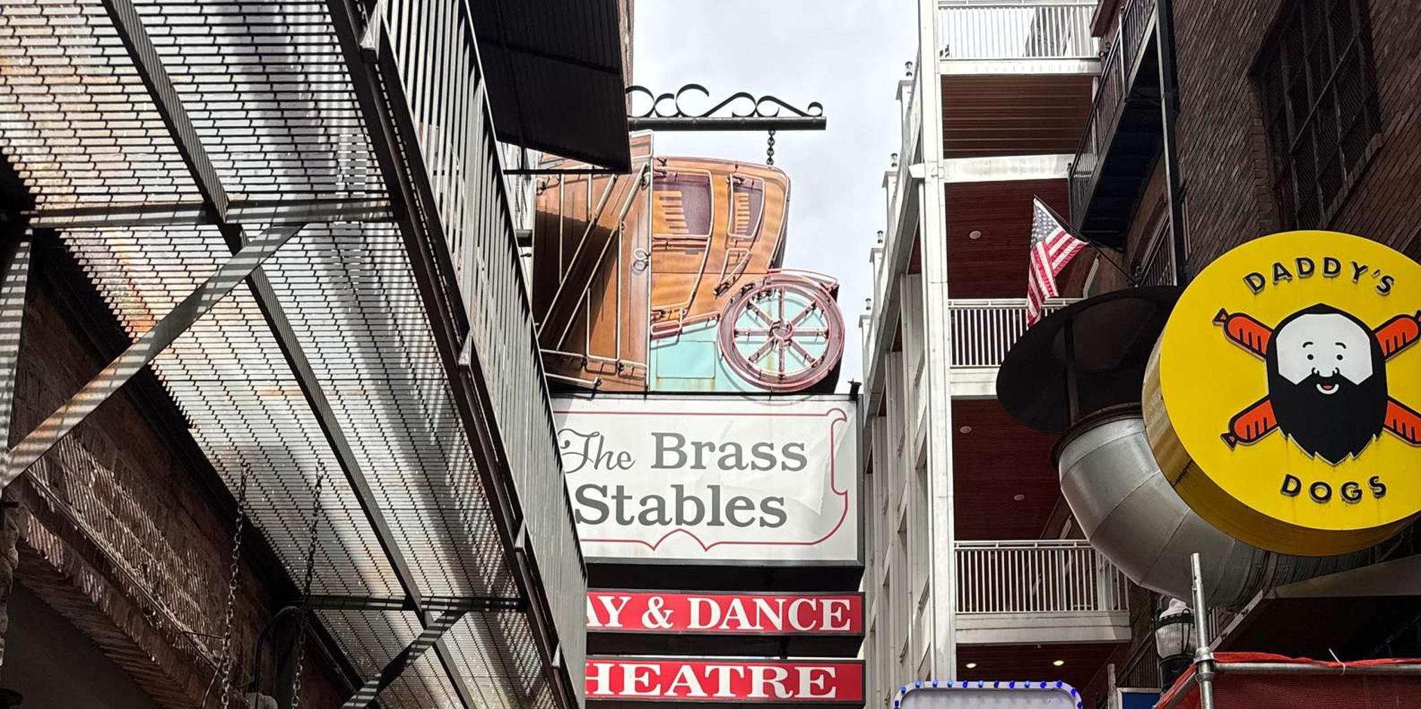 Nashville History and Hacks Walking Tour - Image 3