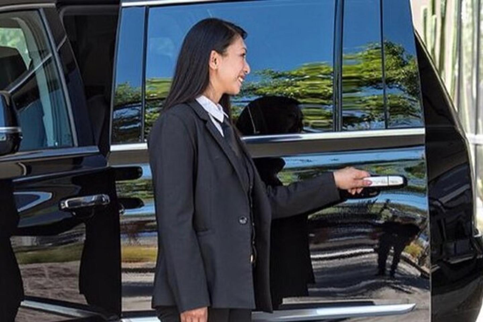 Atlanta Airport Private Transportation - Image 2