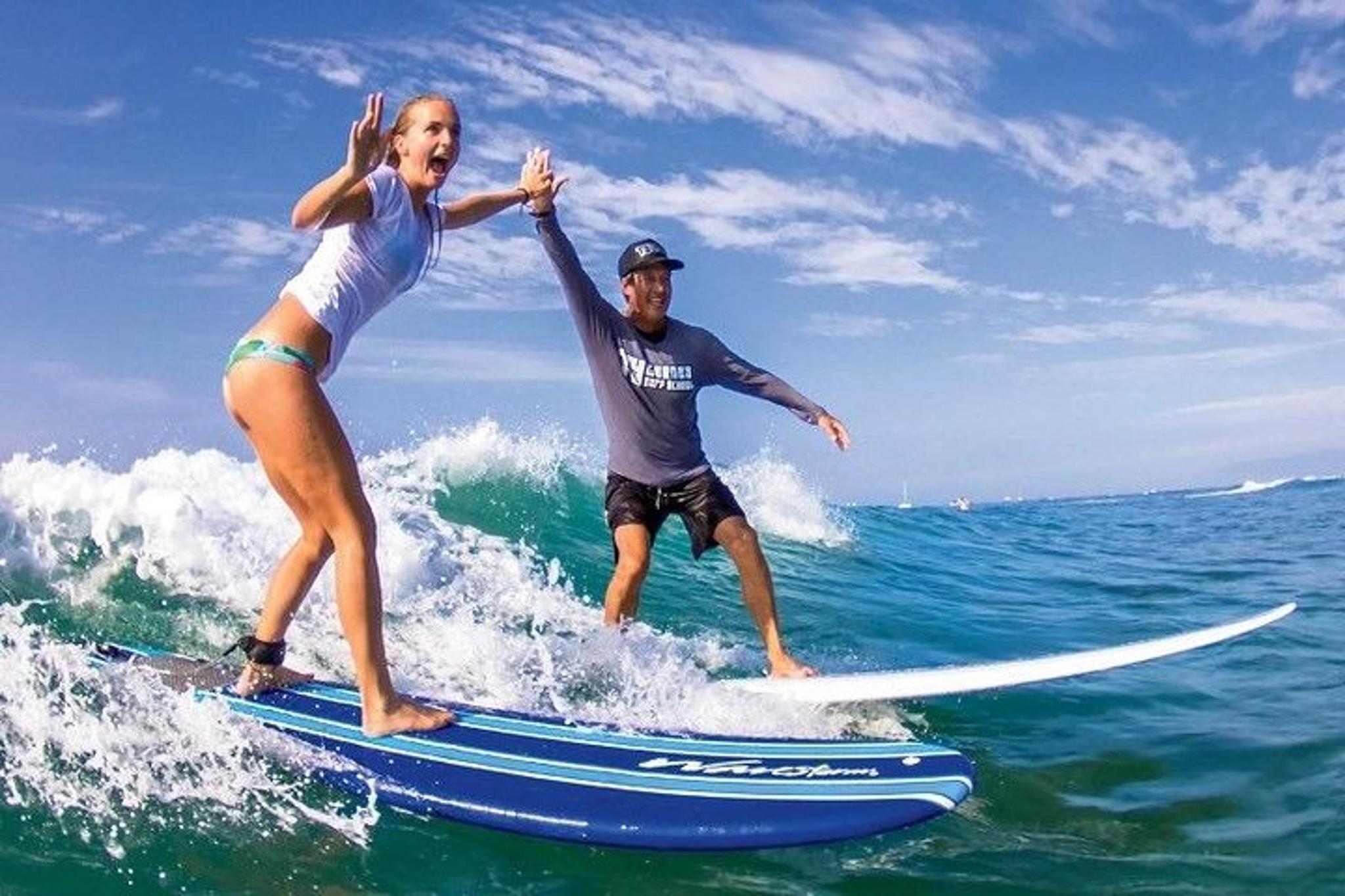 Maui Surf Lesson with Aloha Surf School 2 hr