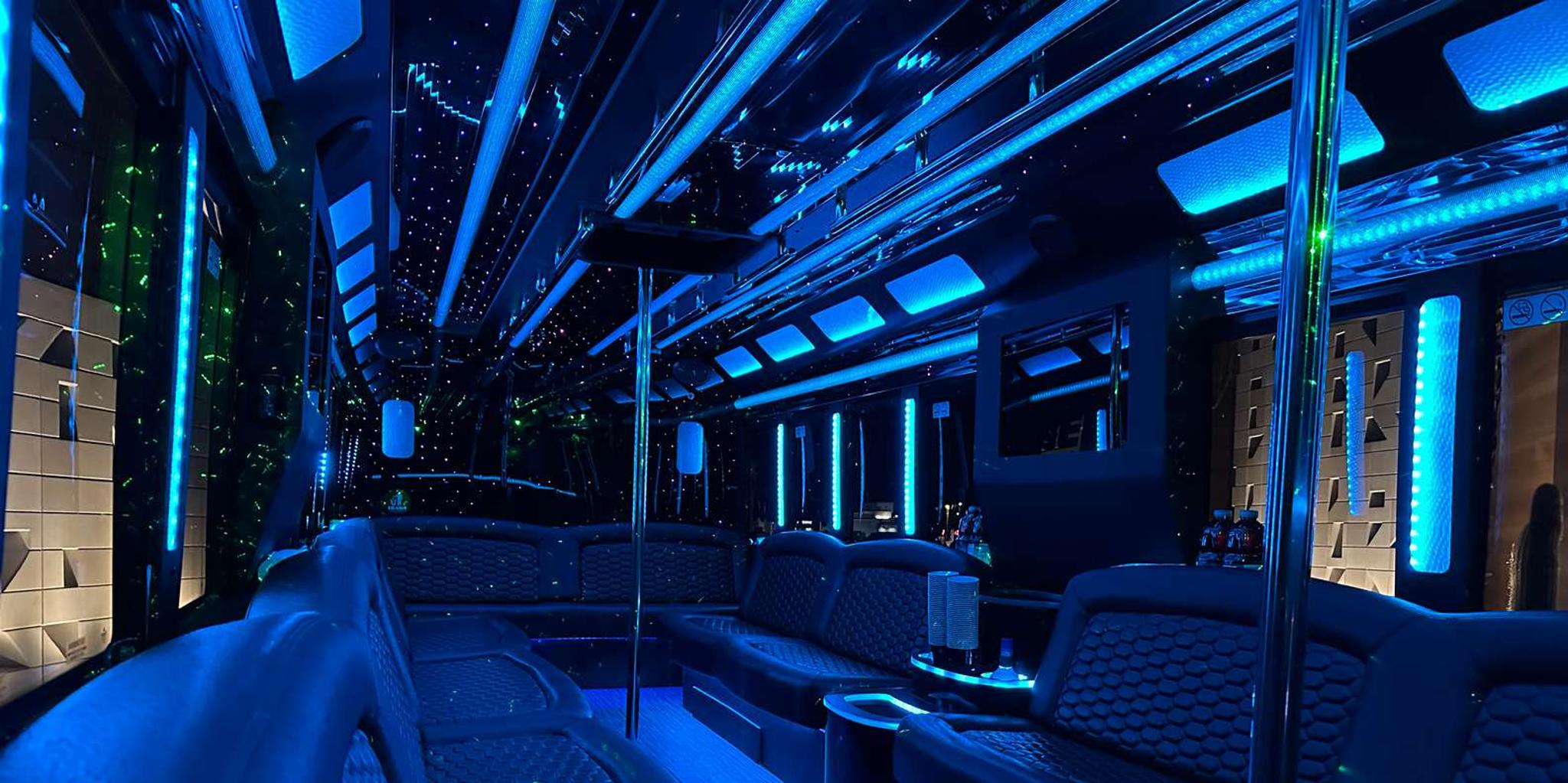 Las Vegas Party Bus Nightlife Tour - Image 4