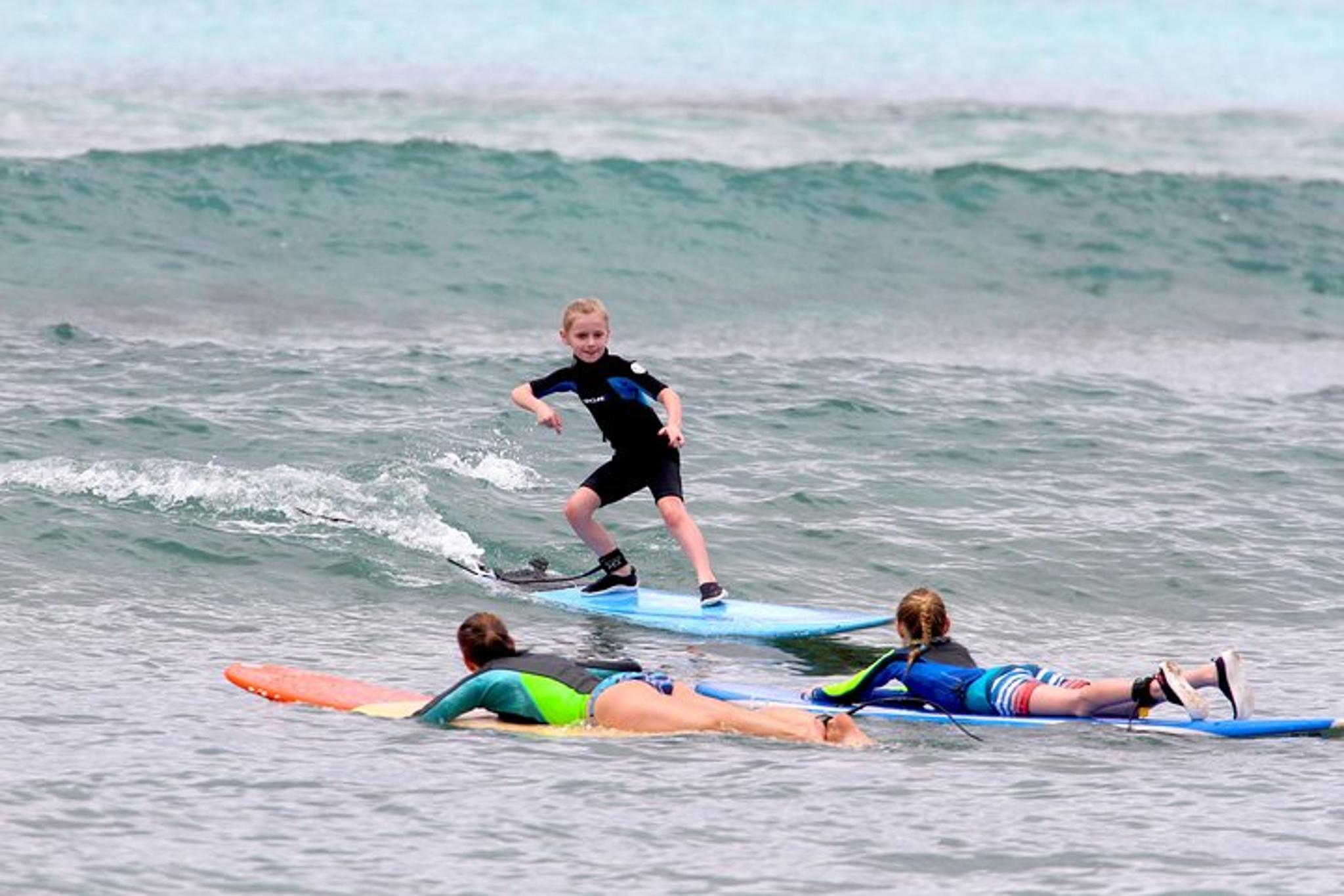 Waikiki Family Surfing Lesson with Shuttle - Image 3