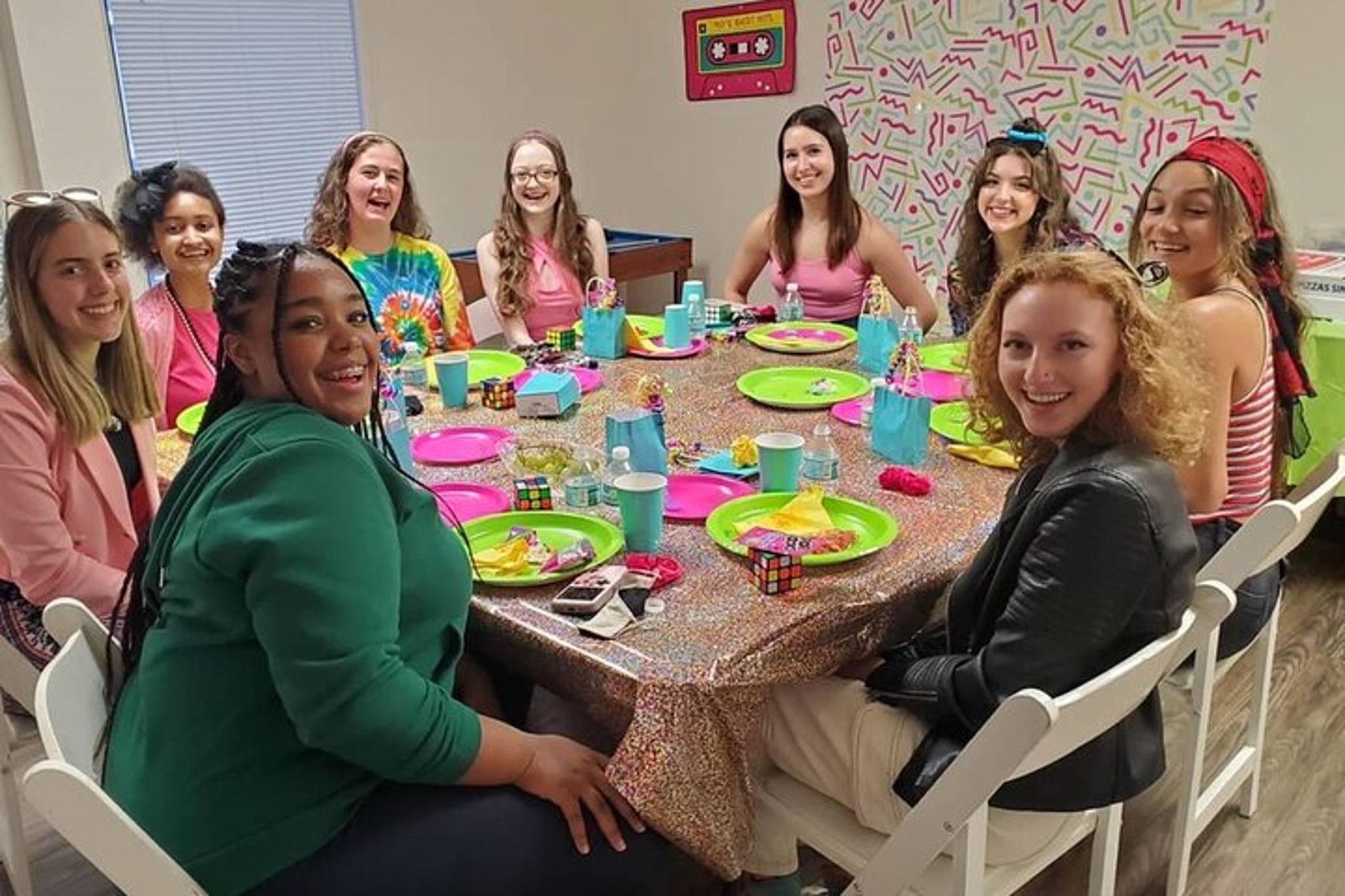Tampa Escape Rooms 80s & 90s Experience 60 min - Image 6