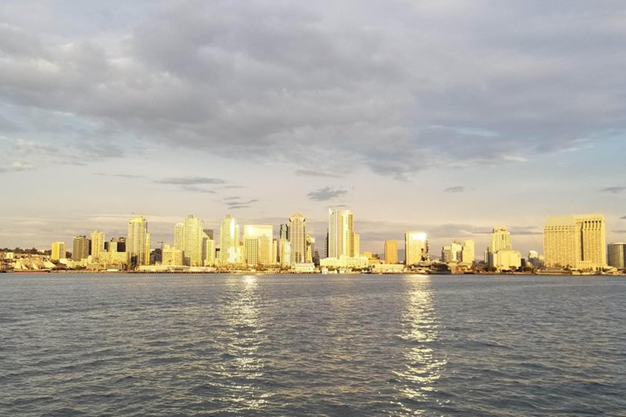San Diego Bay Sunset Sailing Tour - Image 6