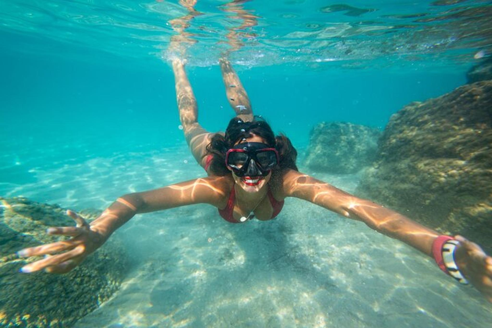 Kona Private Cruise with Snorkeling and Fishing