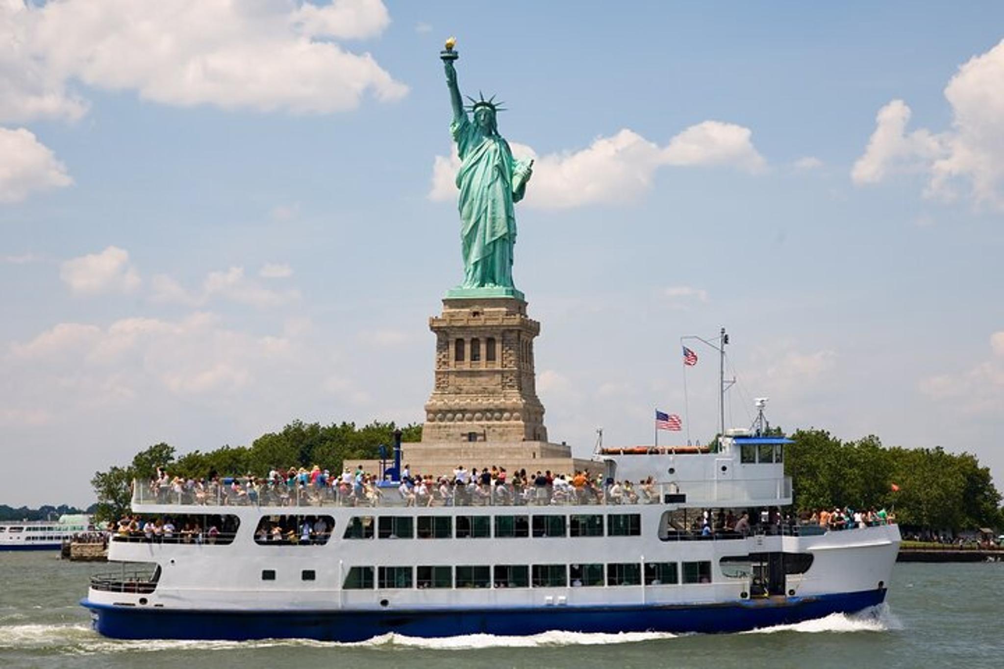 New York Statue of Liberty Ferry