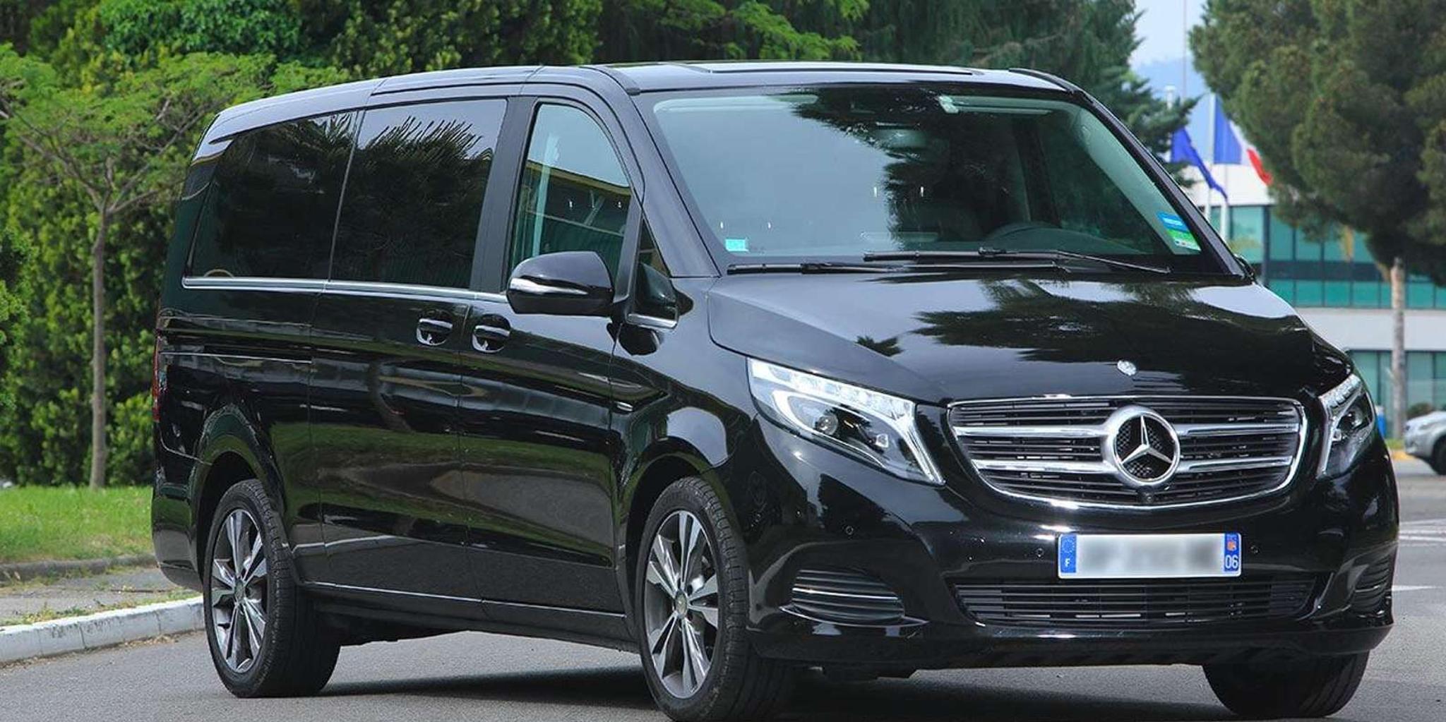 Houston Airport Private Transfer to Downtown - Image 1