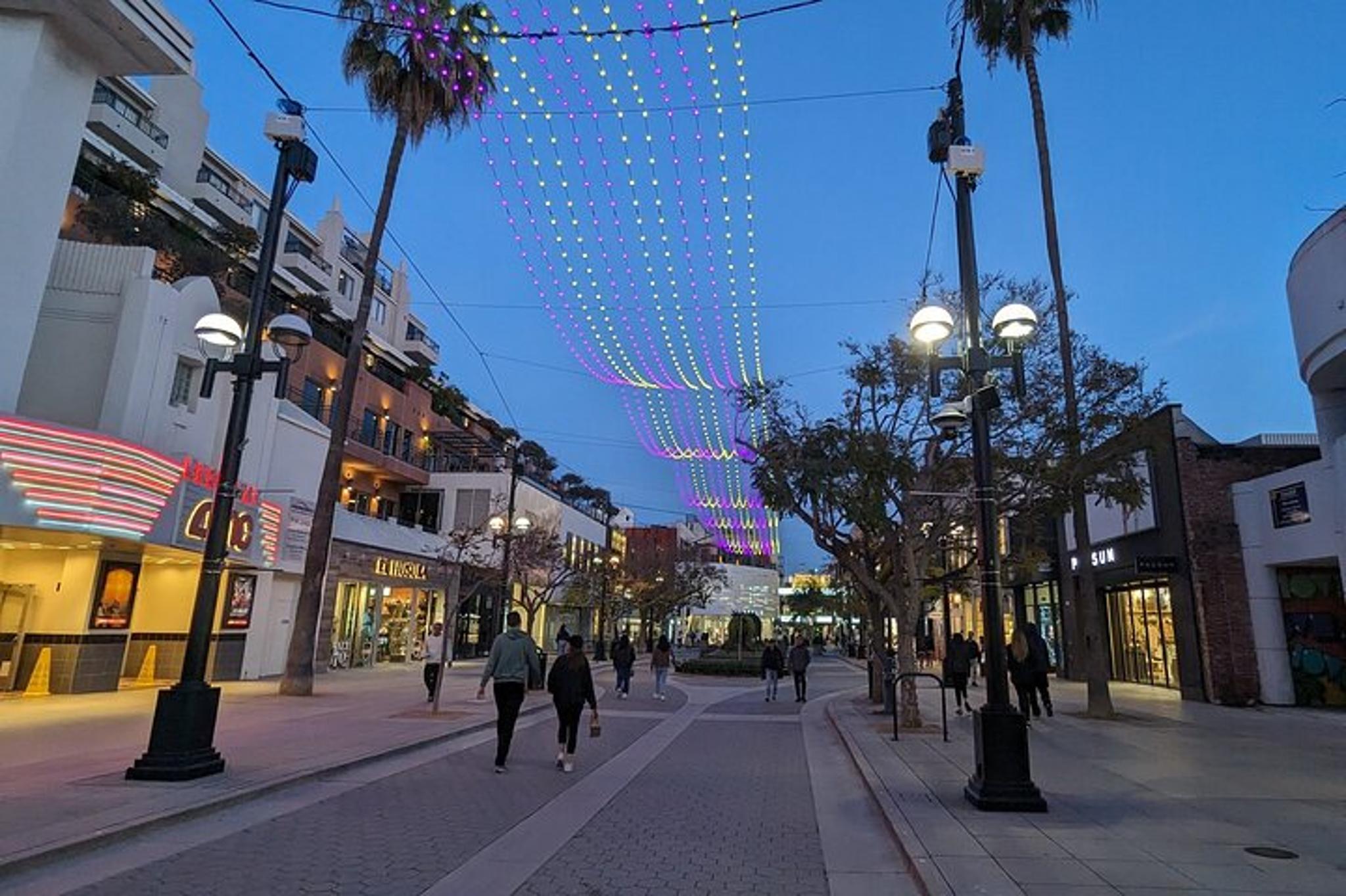 Santa Monica Scavenger Hunt Walking Tour - Image 2