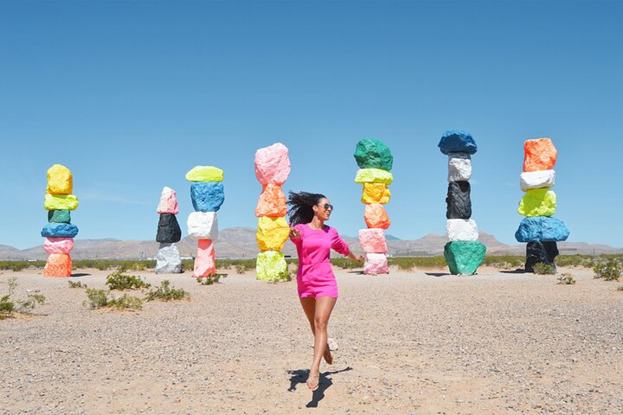 Las Vegas Slingshot Tour to 7 Magic Mountains - Image 6