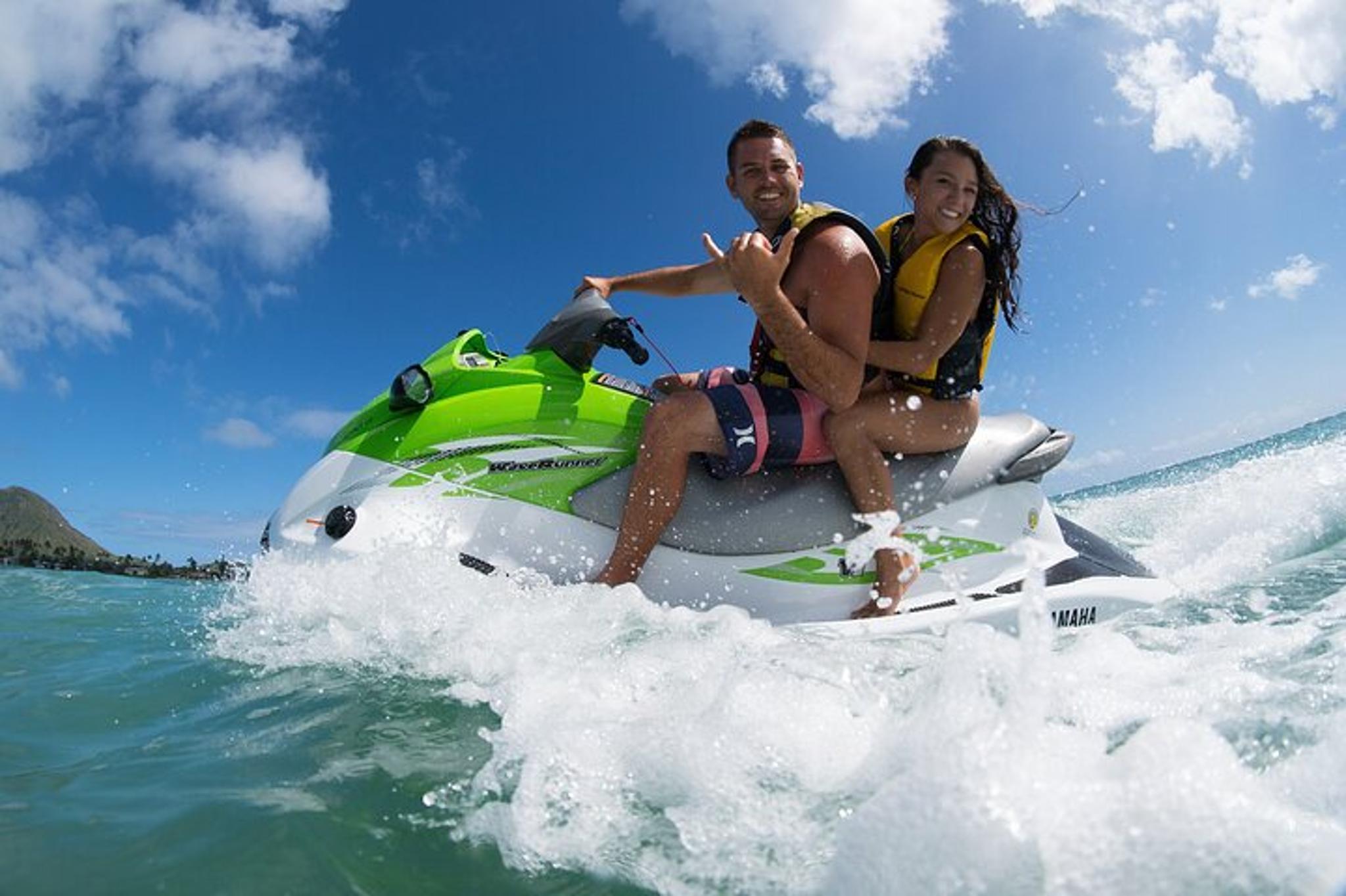 Honolulu Parasailing and Jet Ski Experience - Image 2