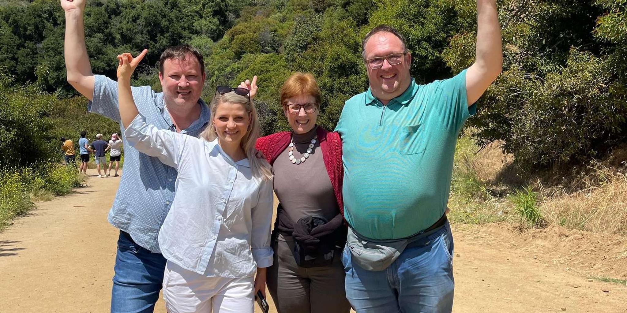 Los Angeles Private Hollywood Sign Hiking Tour - Image 5