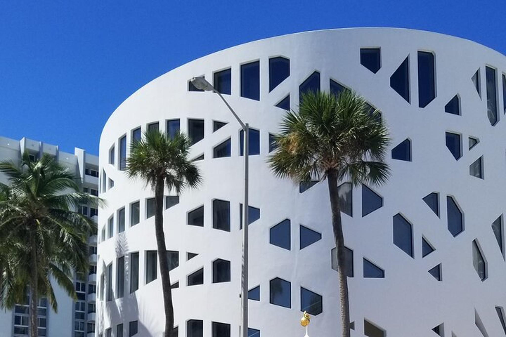 Miami Sightseeing Tour in a Minivan - Image 1