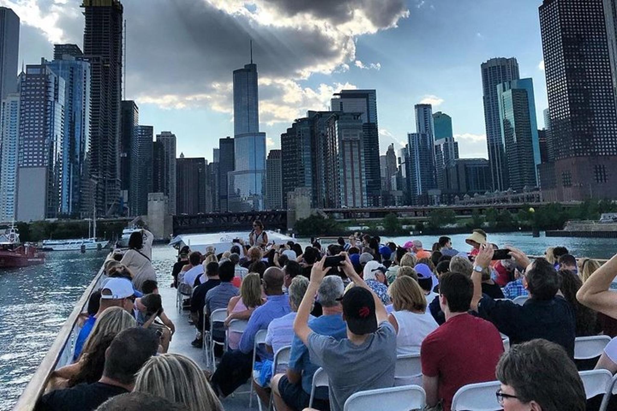 Chicago River Architecture Boat Tour 90 Min - Image 6