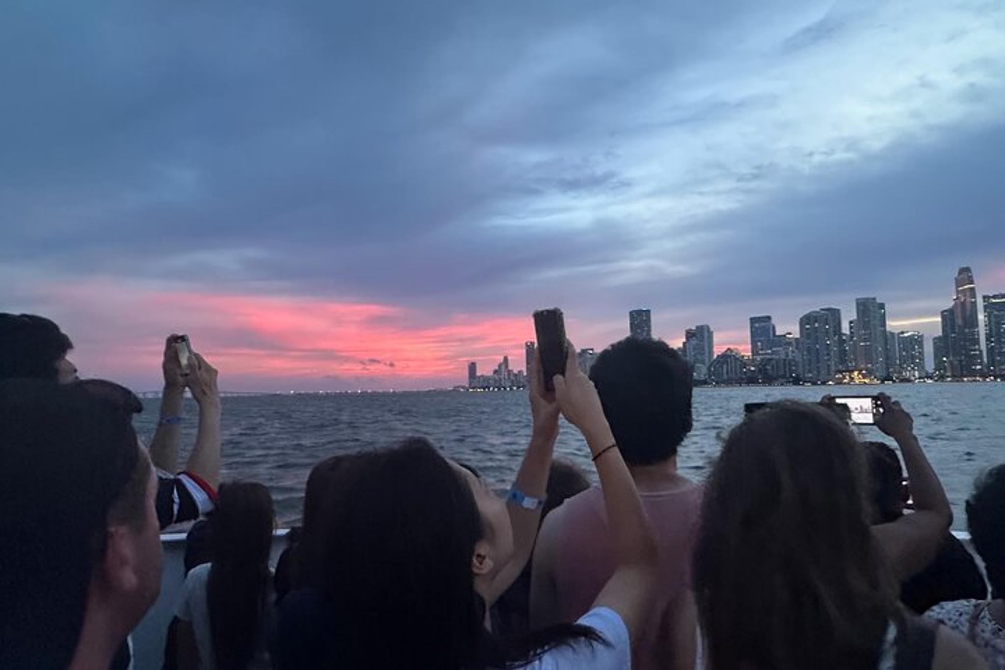 Miami Skyline Champagne Cruise - Image 2