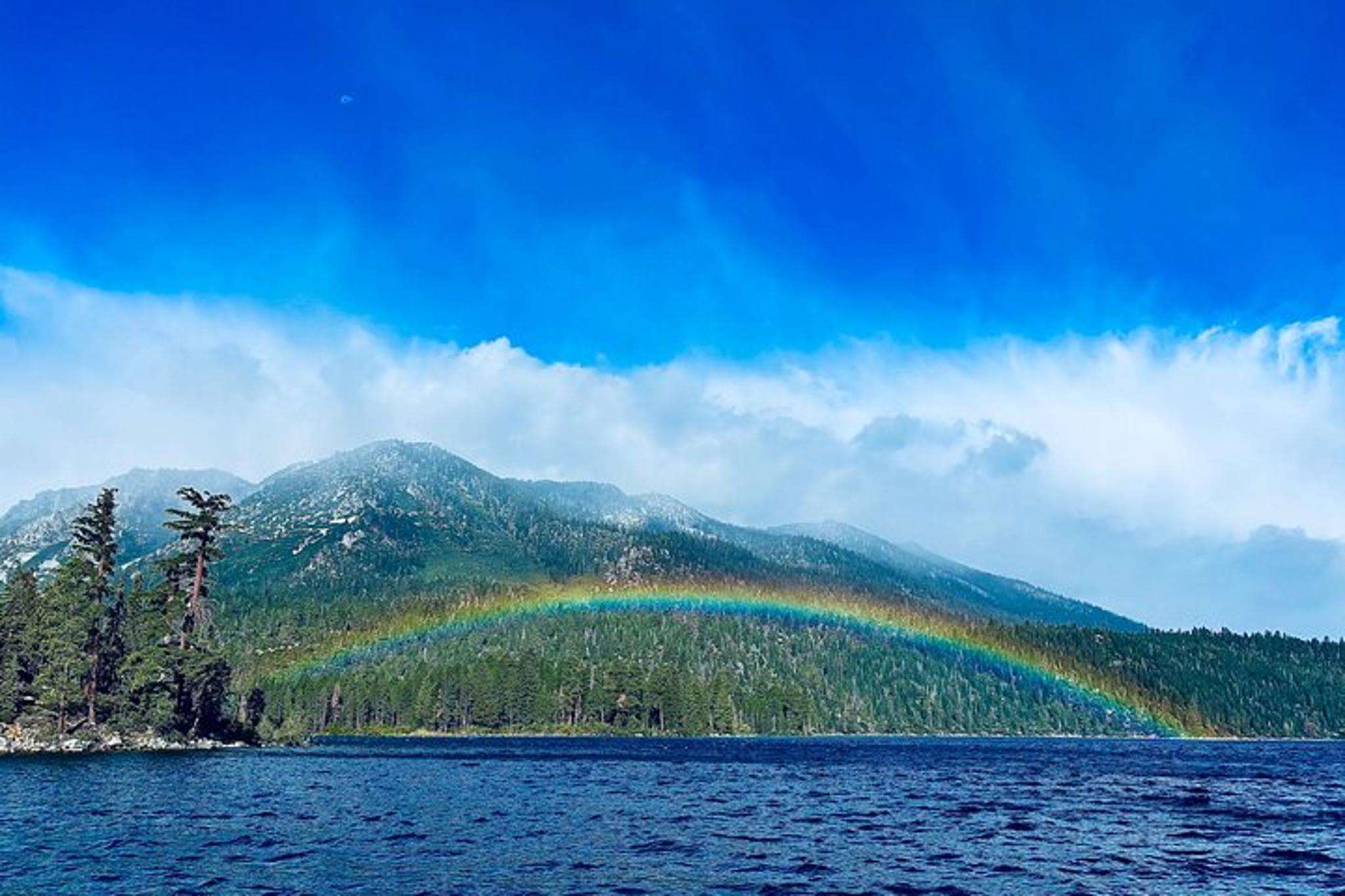 Lake Tahoe Yacht Experience for Couples 2 hr - Image 5