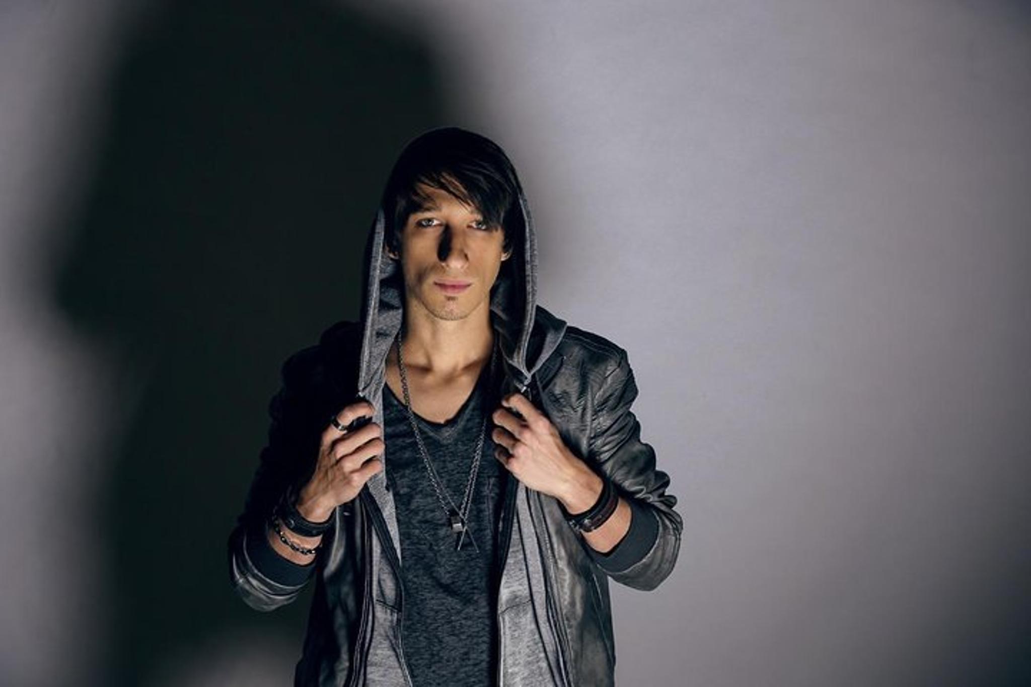 Branson Edge of Illusion Magic Show - Image 3