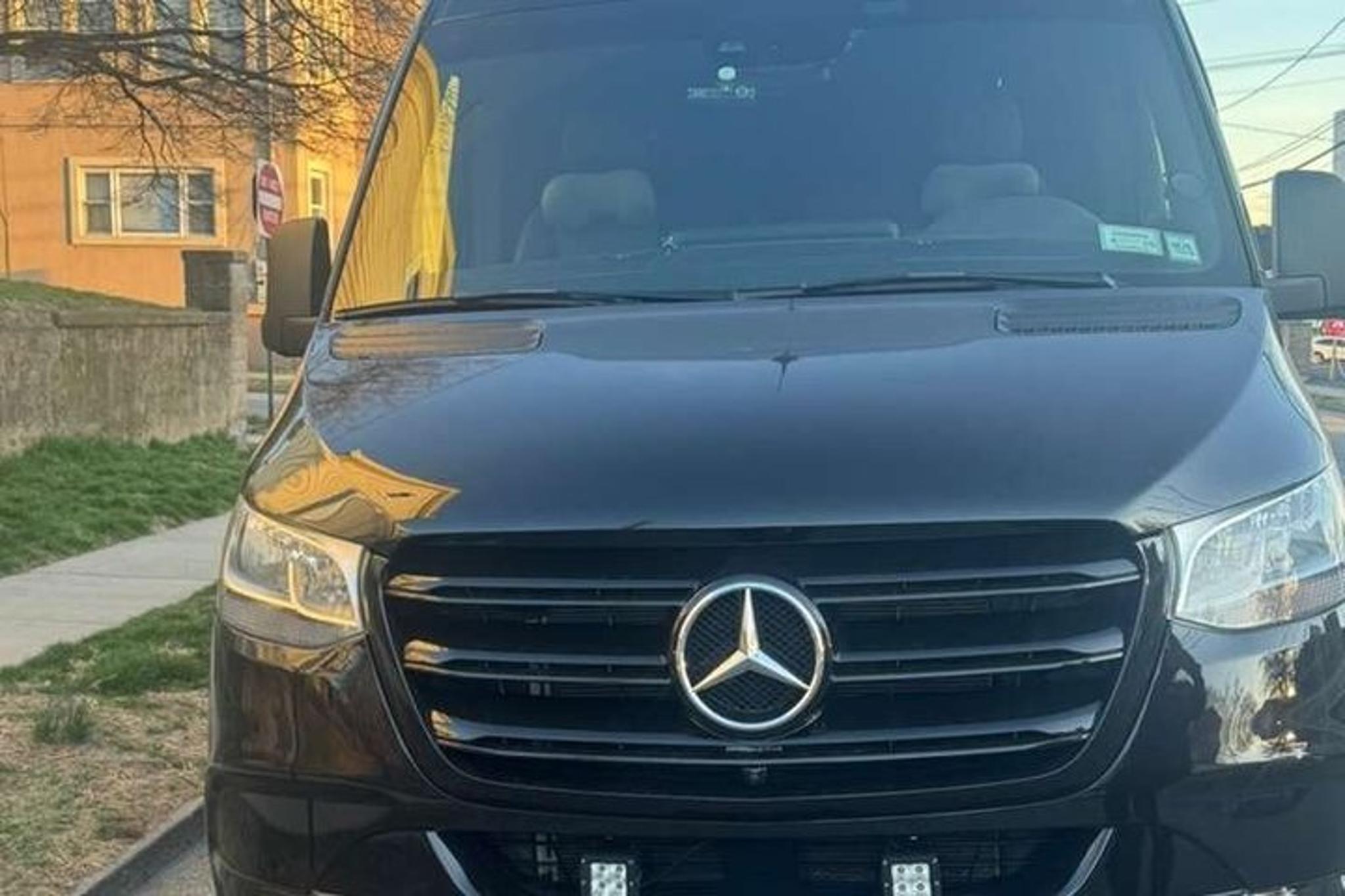 New York City Airport Transfer Private Van