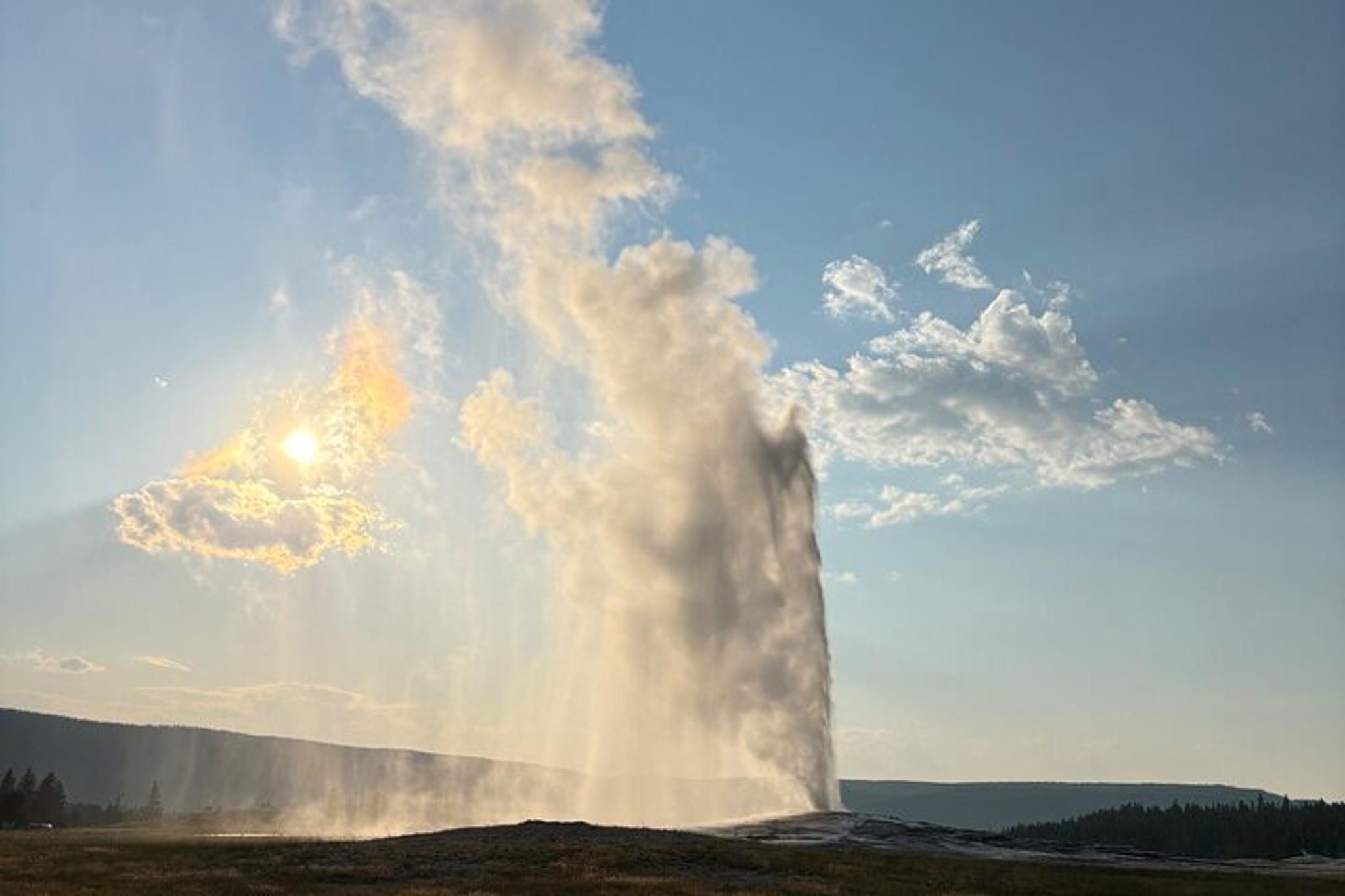 Big Sky Yellowstone Park Private Day Trip - Image 3