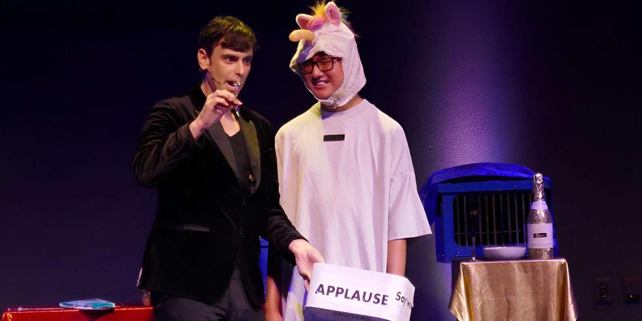 Las Vegas Comedy Magic Show with Lioz - Image 2