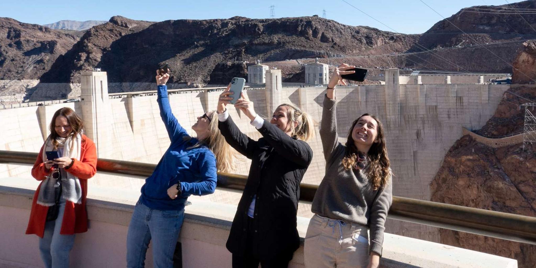 Las Vegas Grand Canyon West & Hoover Dam Tour - Image 3