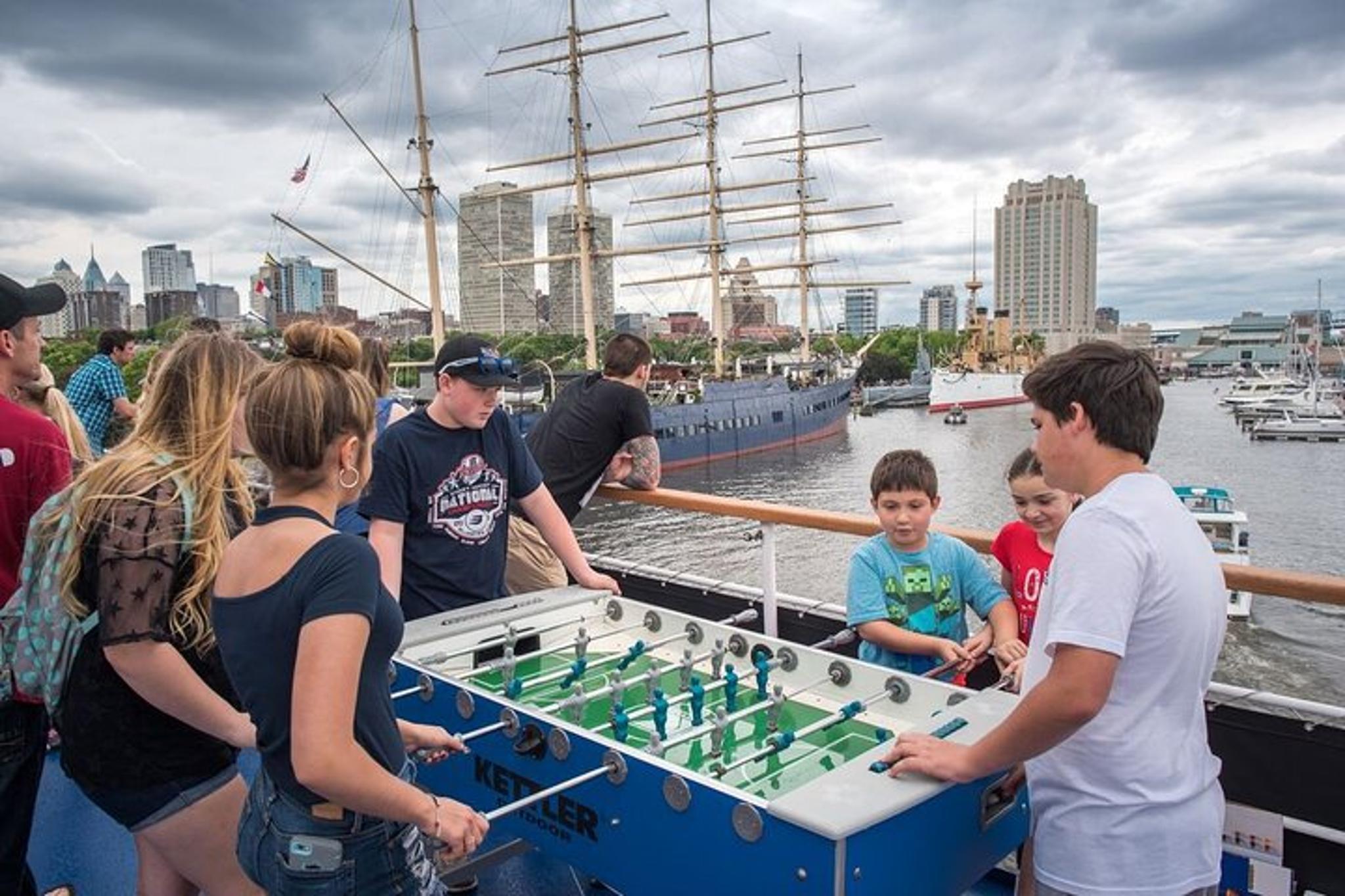 Philadelphia Buffet Brunch Cruise - Image 4