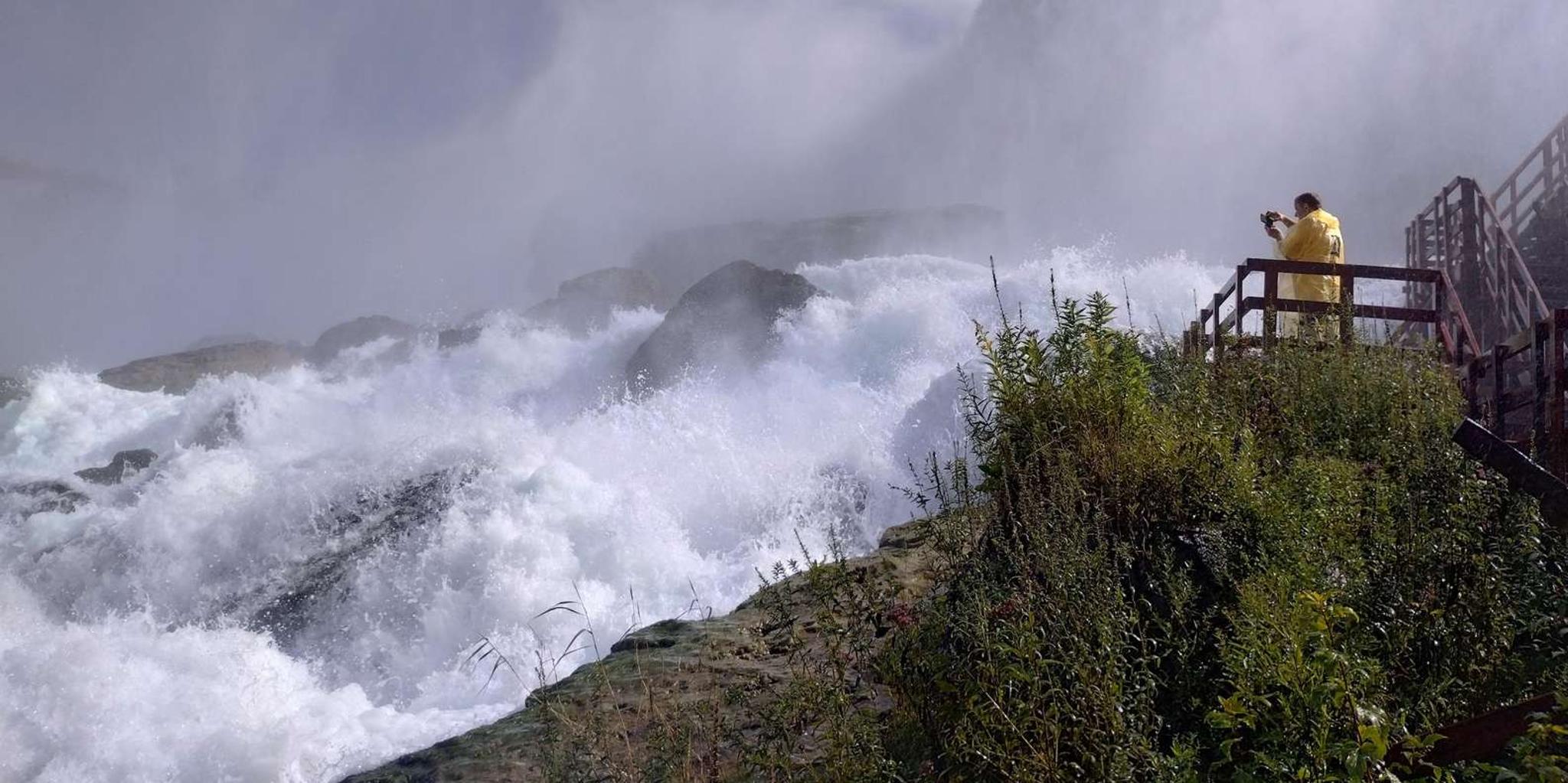 Niagara Falls Cave of the Winds Adventure Tour - Image 4