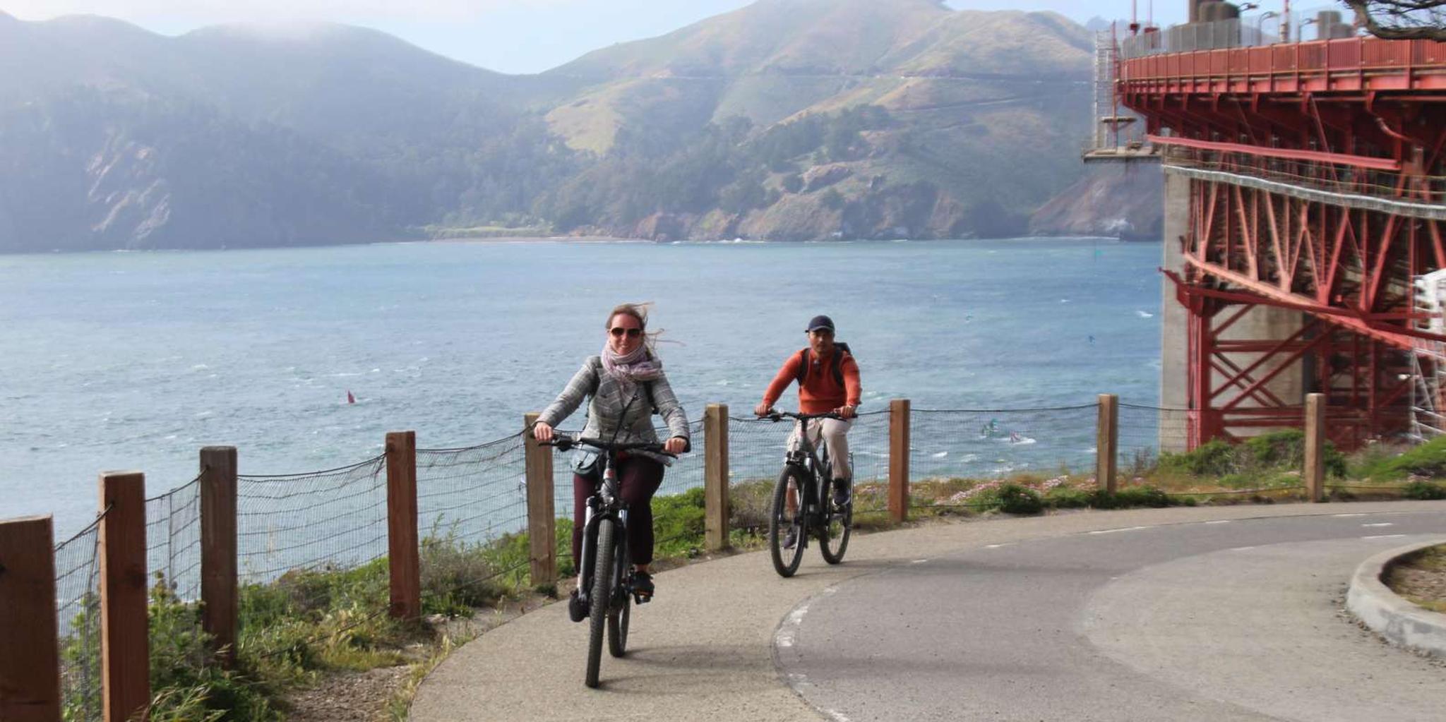 San Francisco Golden Gate Bridge Bike Tour - Image 2