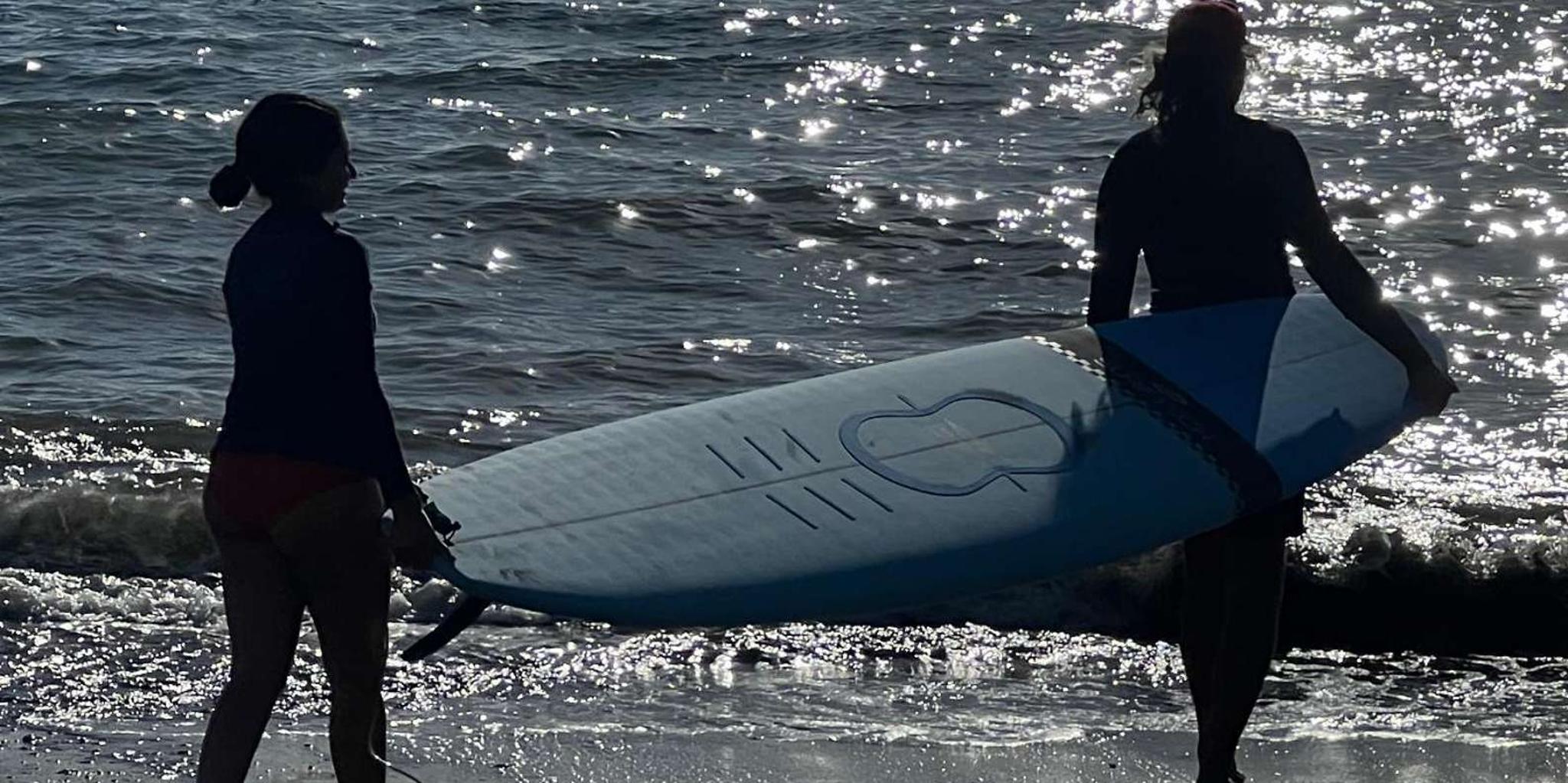 Lahaina Surfing Lesson with Local Instructor 2 hr