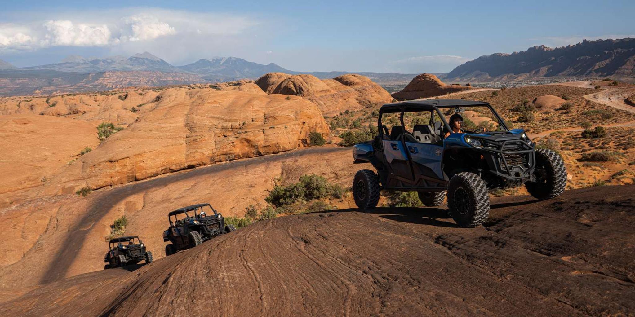 Moab Hell's Revenge Off-Road Adventure at Sunset - Image 5