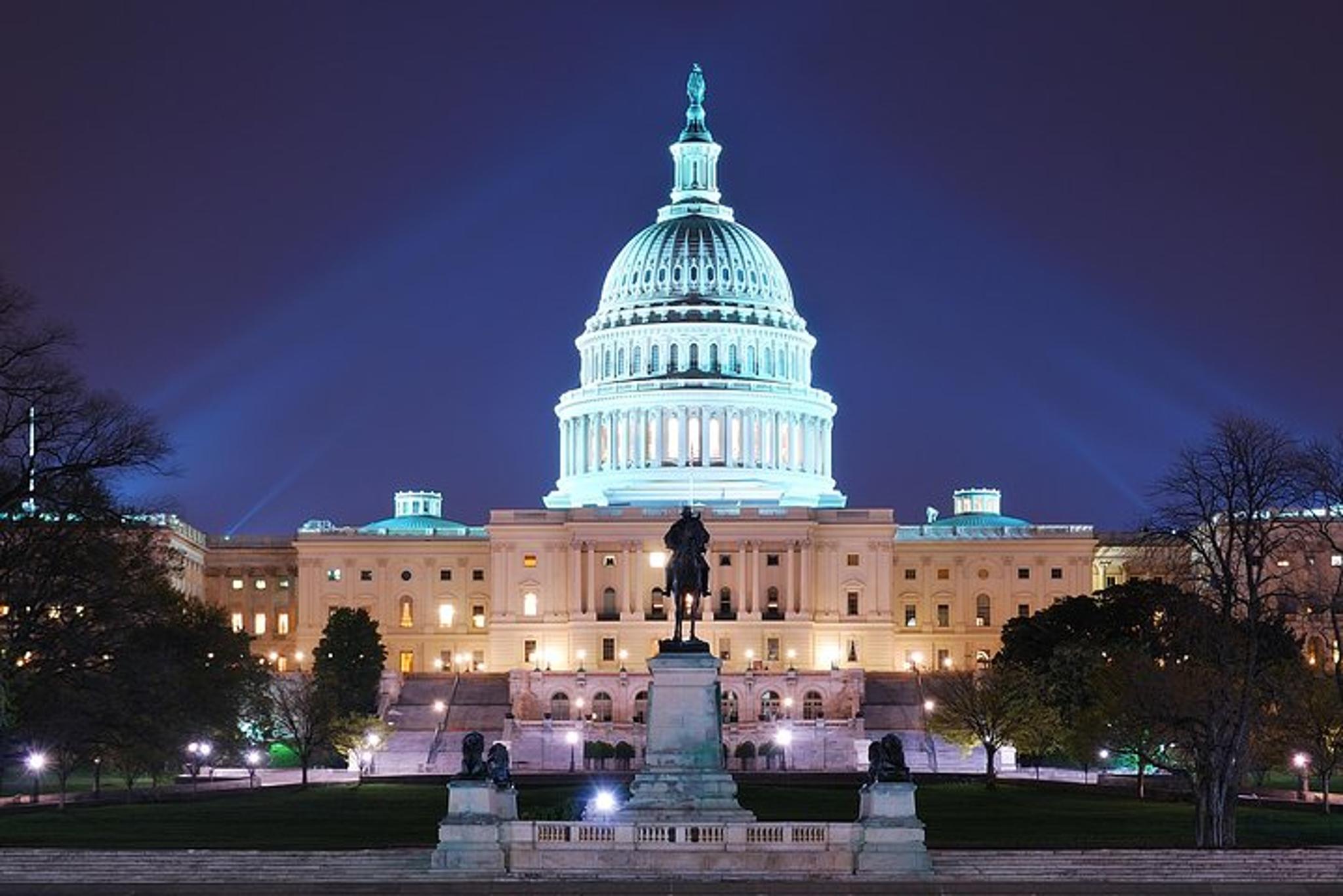Washington DC Night-Time Sightseeing Tour - Image 1