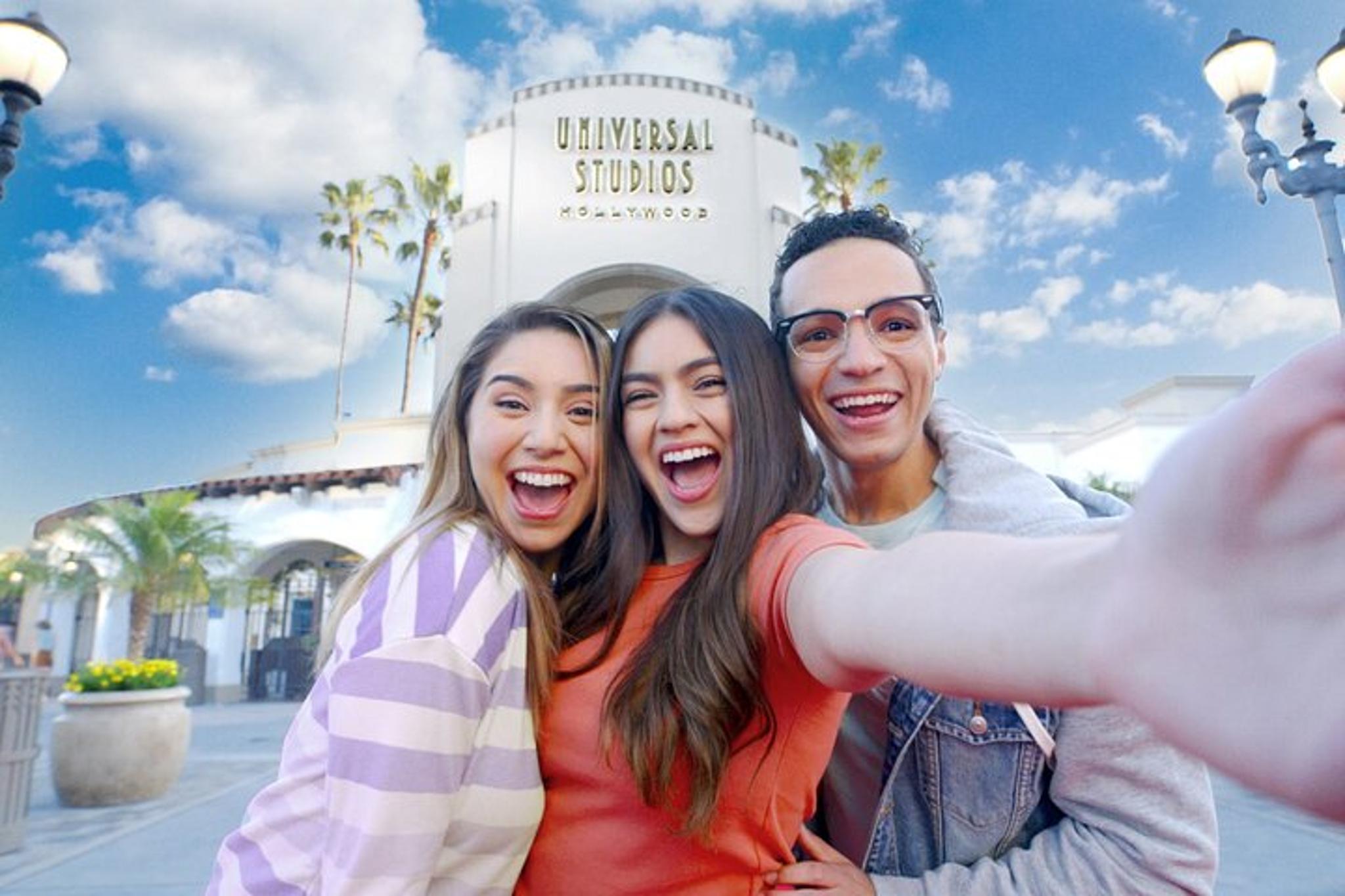 Los Angeles Universal Studios and Celebrity Homes Tour - Image 2