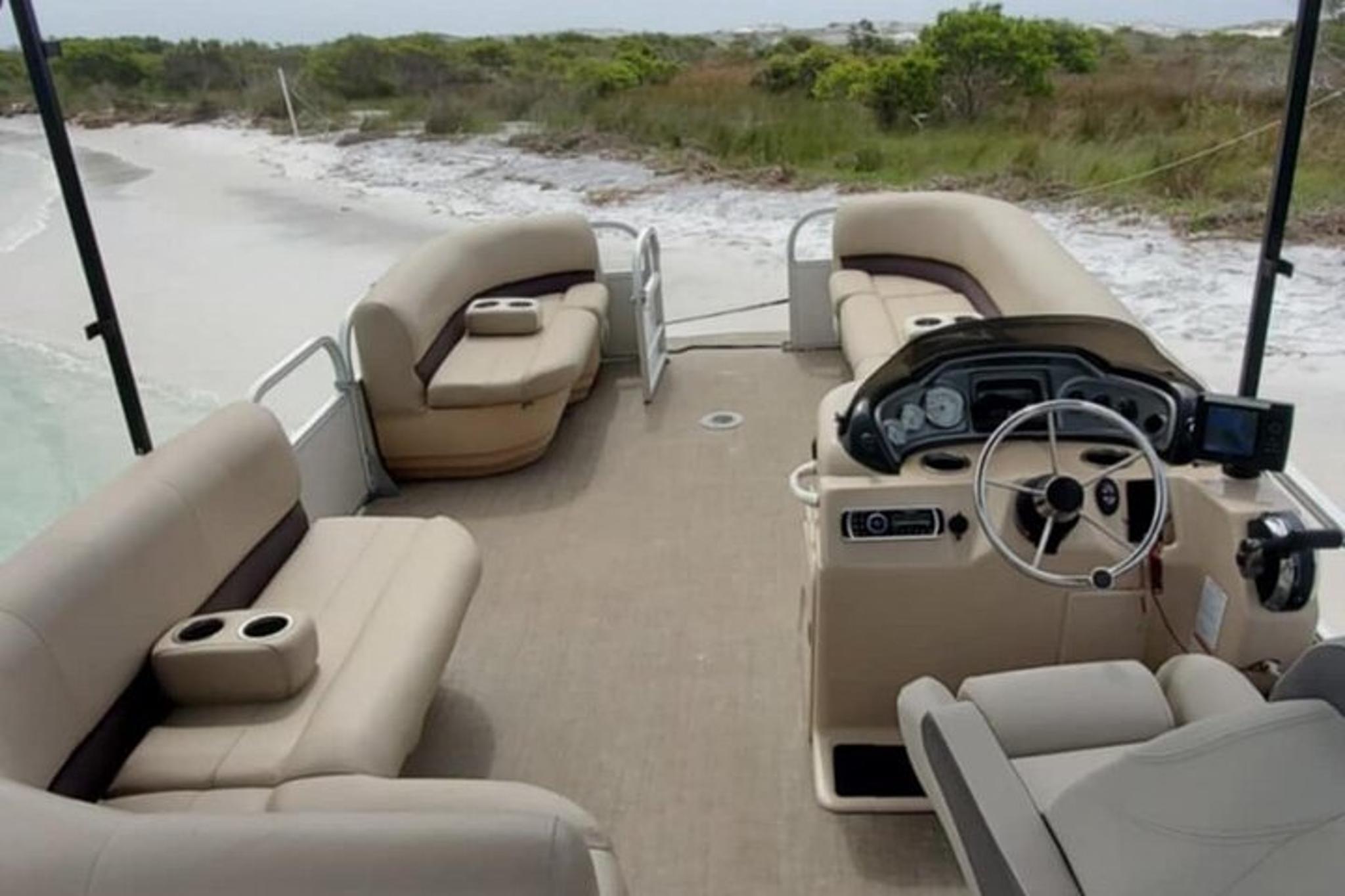 Destin Pontoon Rentals at Crab Island - Image 4