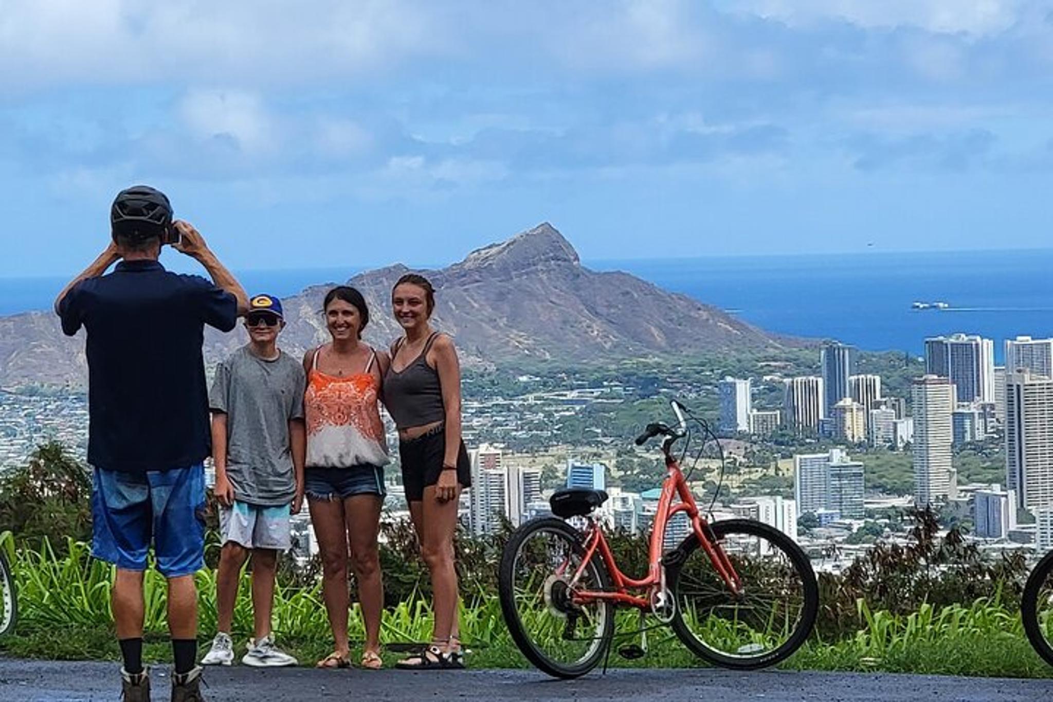 Honolulu Waterfall Hike and Downhill Bike Tour - Image 4