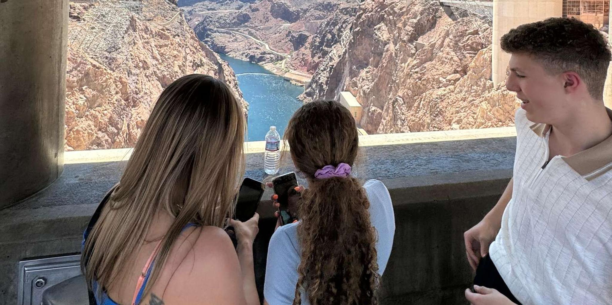 Las Vegas Hoover Dam Small Group Tour - Image 3