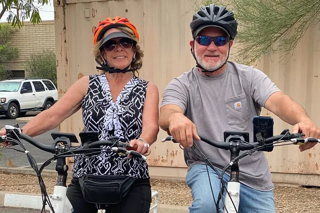 Scottsdale Camelback E-Bike & Hike Tour 2.5 hr - Image 4