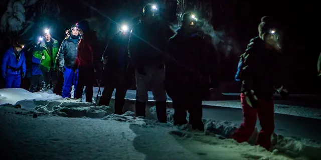 Bend Moonlit Snowshoe Tour - Image 4