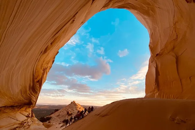 Kanab Off-road & Guided Hike Adventure - Image 6