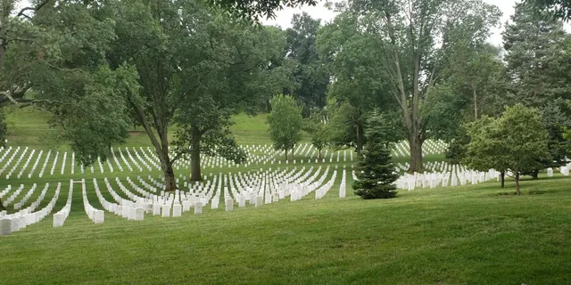 Arlington Cemetery Private Tour - Image 1