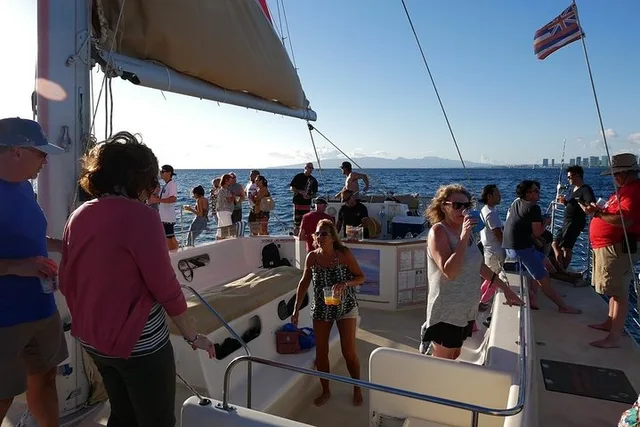 Waikiki Beach Catamaran Cocktail Sail at Sunset - Image 6