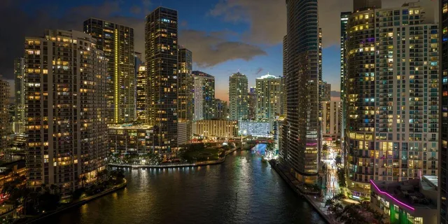 Miami Night Lights Private Tour - Image 4