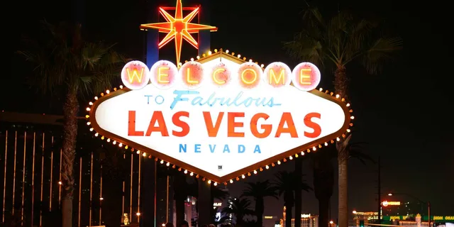 Las Vegas City Hopper Shop and Dine Card - Image 4