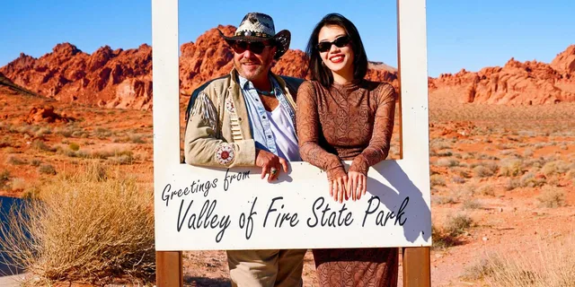 Las Vegas Valley of Fire Small Group Tour 6 hr - Image 5
