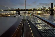 New York City Yacht Cruise with Drink thumbnail 2