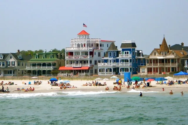 Cape May Walking or Biking Tour - Image 3