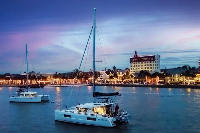 St Augustine Nights of Lights Sailboat Tour - Image 3