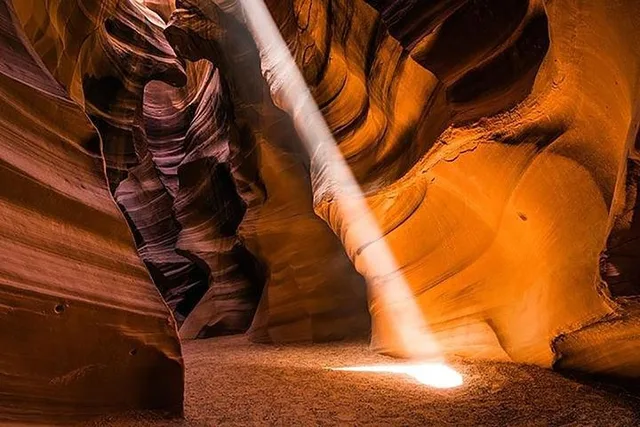 Las Vegas Antelope Canyon & Horseshoe Bend Tour - Image 3