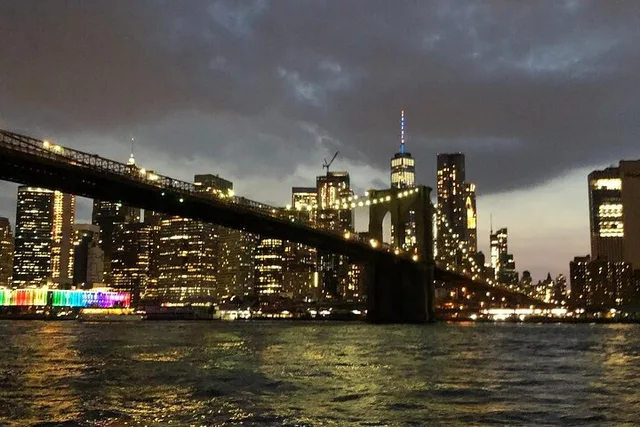 New York City Sunset Boat Tour - Image 4