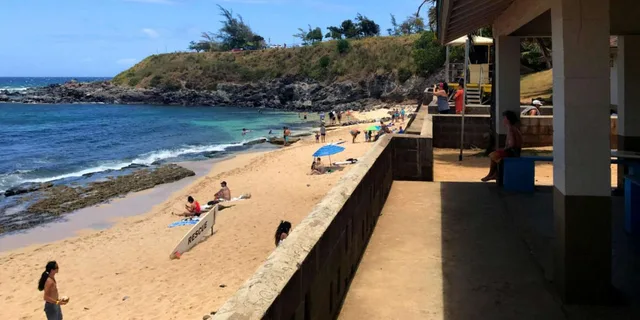 Maui West Maui Tour with Breakfast and Lunch - Image 4